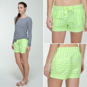 Lululemon Spring Break Away Short